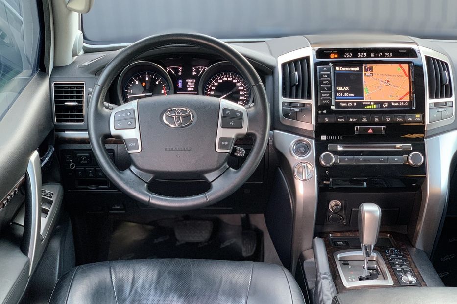 Продам Toyota Land Cruiser 200 Guard B6+ 2014 года в Киеве