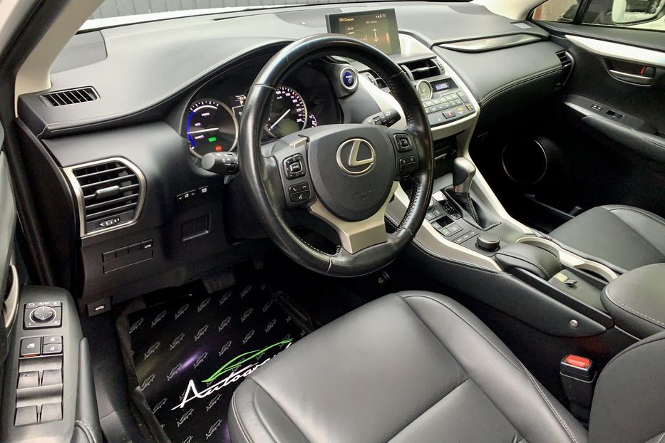 Продам Lexus NX 300 Hybrid AWD 2015 года в Киеве