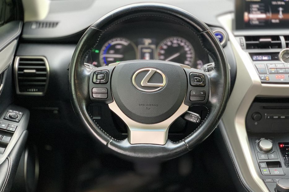 Продам Lexus NX 300 Hybrid AWD 2015 года в Киеве