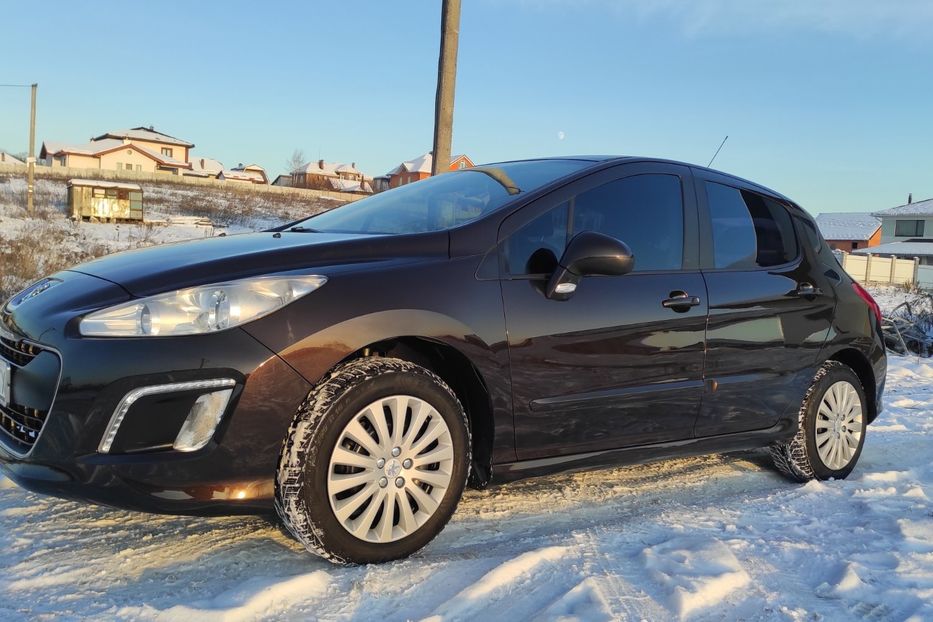 Продам Peugeot 308 2012 года в Киеве