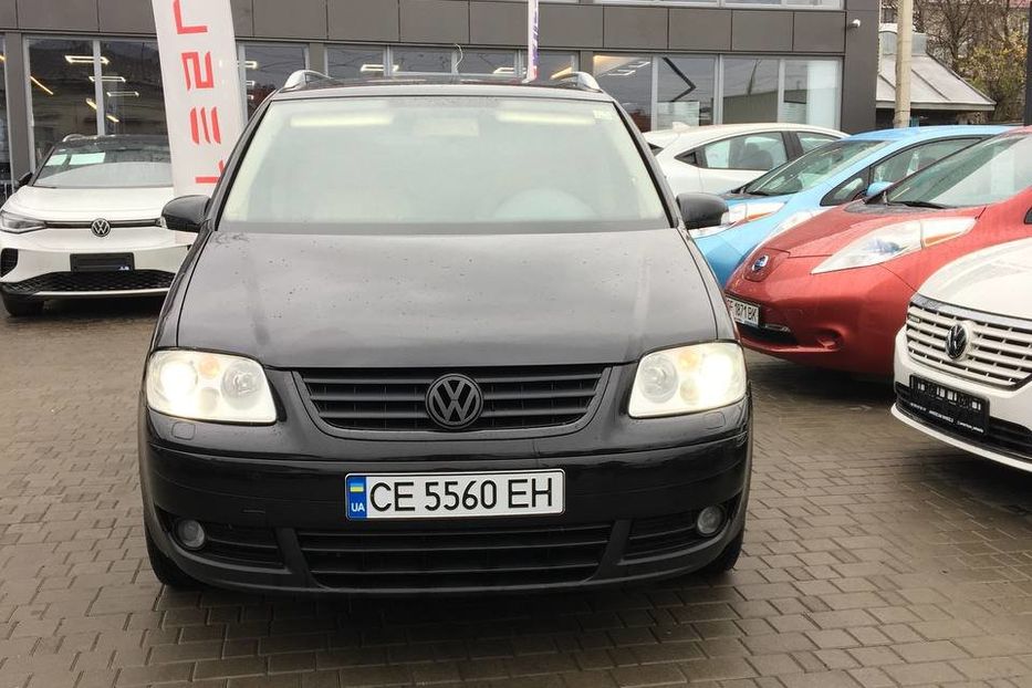 Продам Volkswagen Touran 2004 года в Черновцах