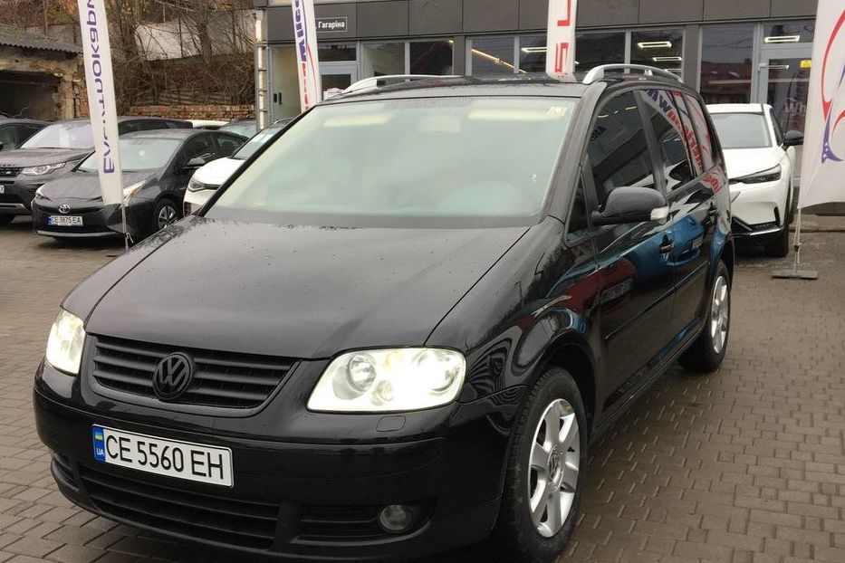 Продам Volkswagen Touran 2004 года в Черновцах