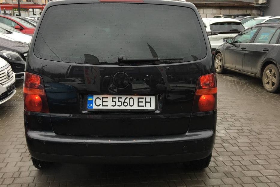 Продам Volkswagen Touran 2004 года в Черновцах