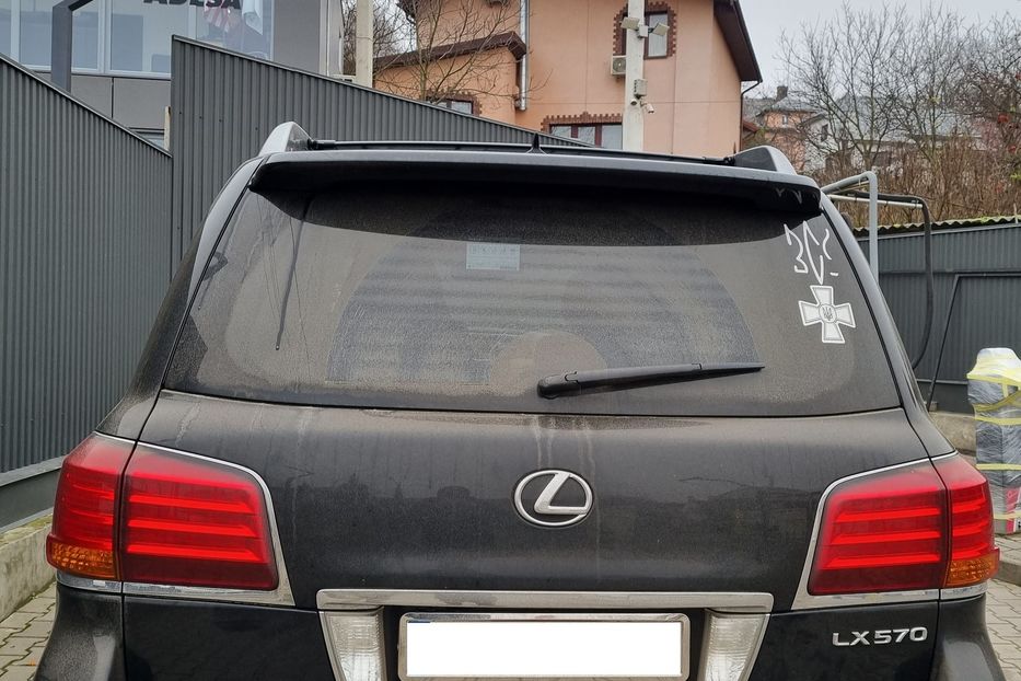 Продам Lexus LX 570 2011 года в Черновцах