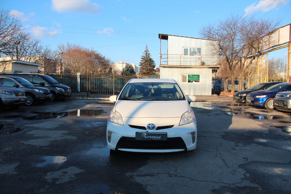 Продам Toyota Prius Hybrid 2013 года в Одессе