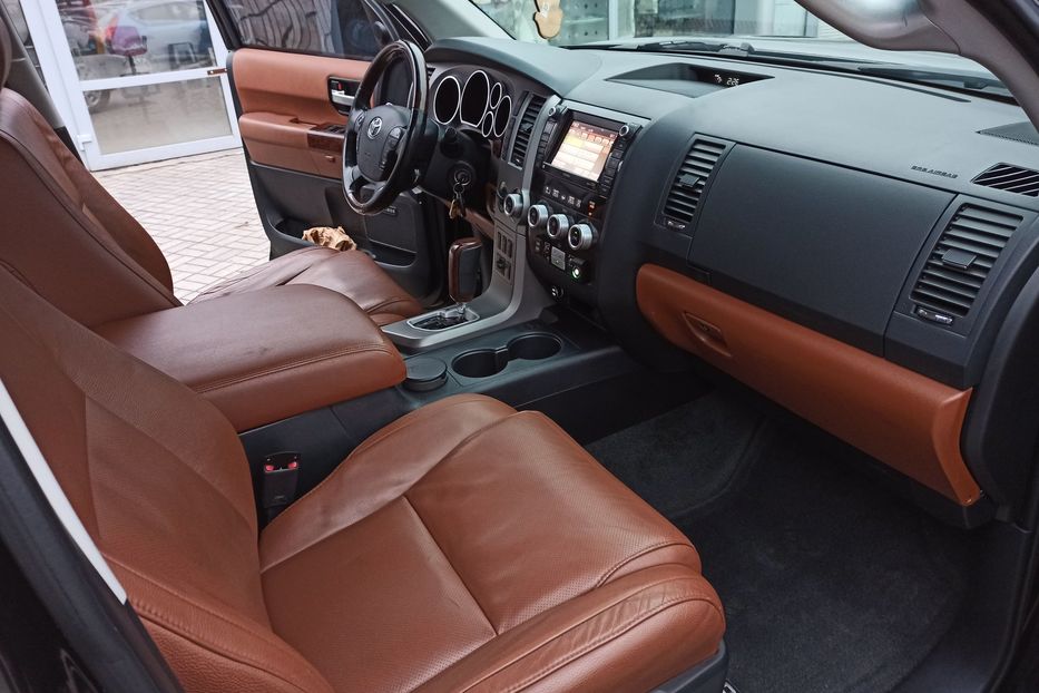 Продам Toyota Sequoia Platinum 2009 года в Днепре