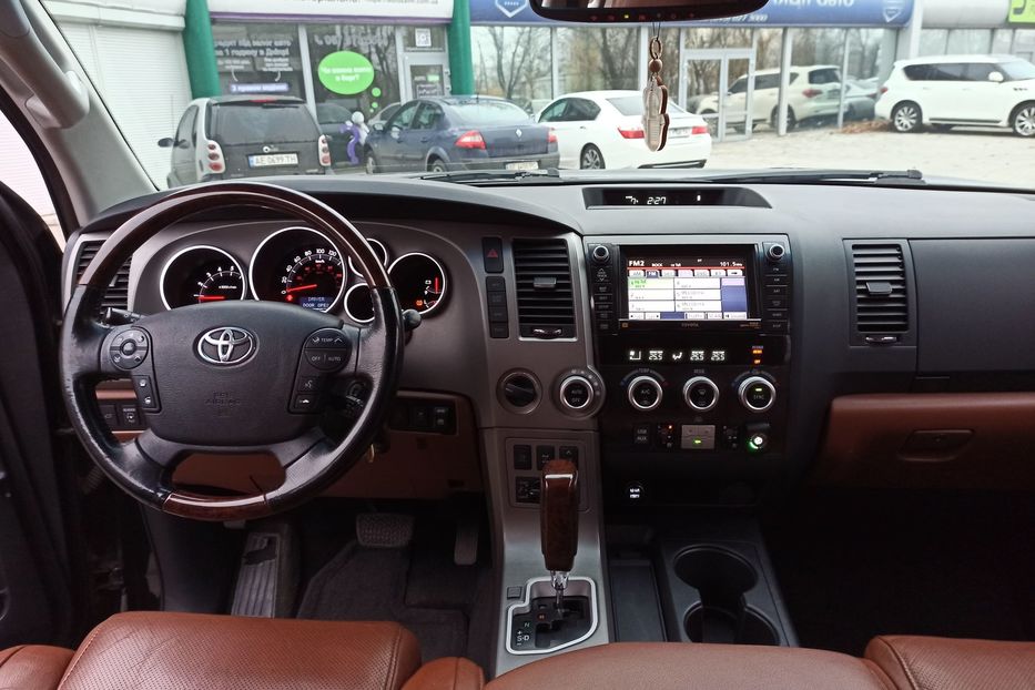 Продам Toyota Sequoia Platinum 2009 года в Днепре