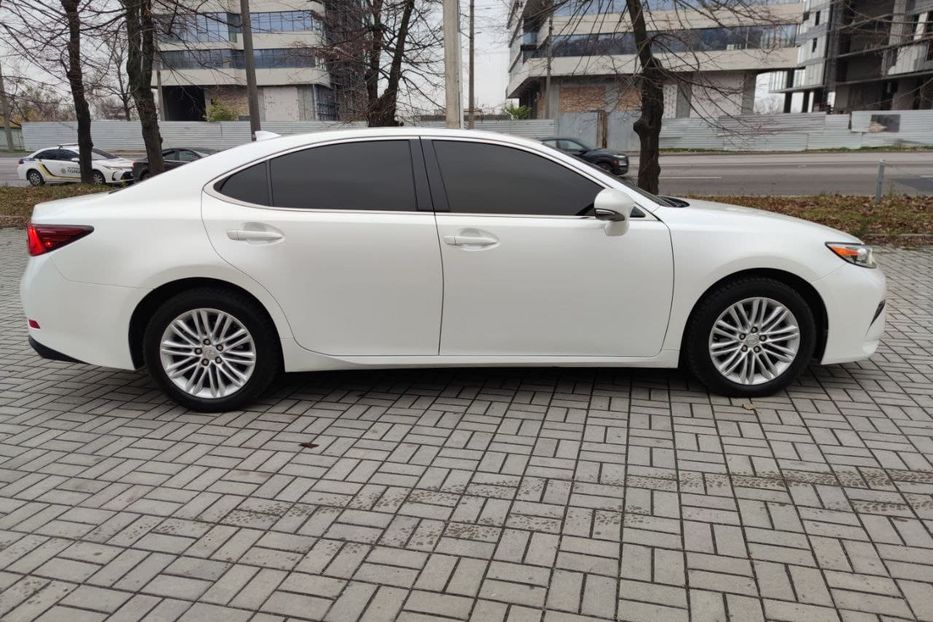 Продам Lexus ES 350 2015 года в Днепре