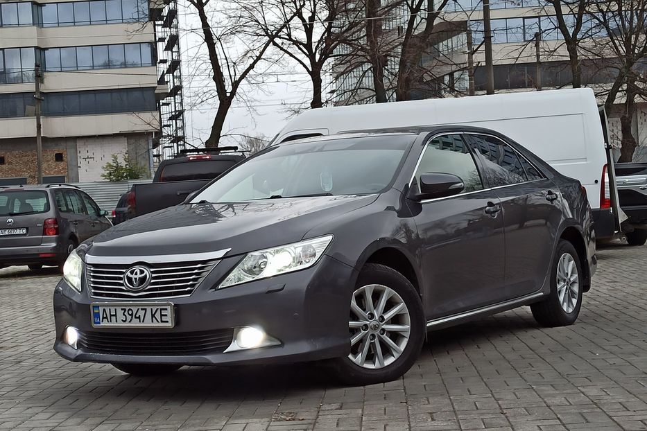 Продам Toyota Camry 2012 года в Днепре