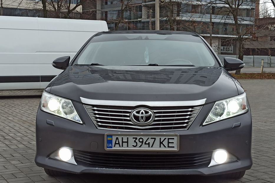 Продам Toyota Camry 2012 года в Днепре