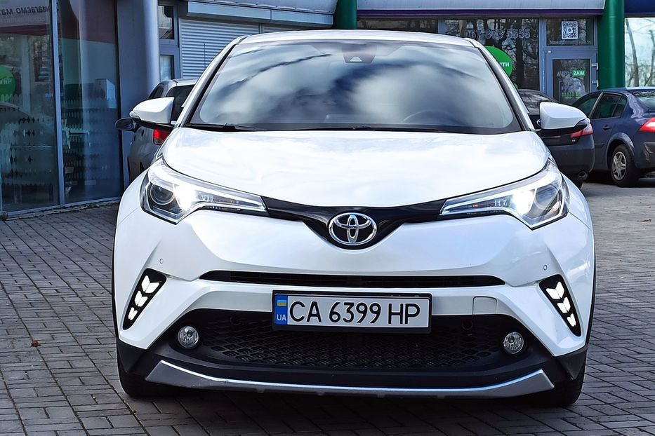 Продам Toyota C-HR XLE 2017 года в Днепре