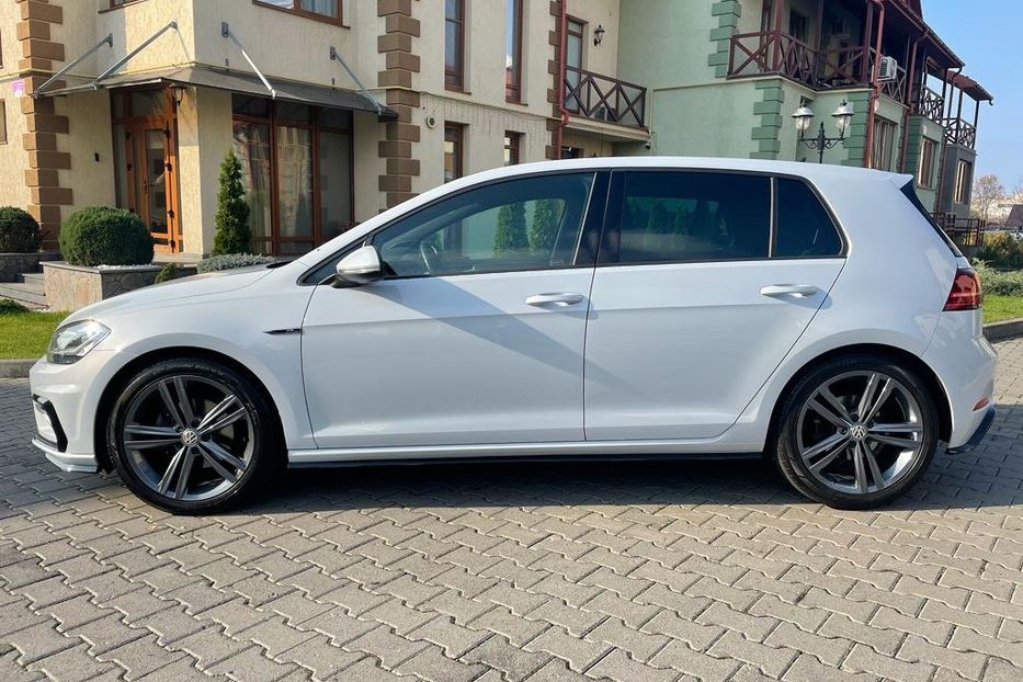 Продам Volkswagen Golf VII R-Line 2018 года в Черновцах