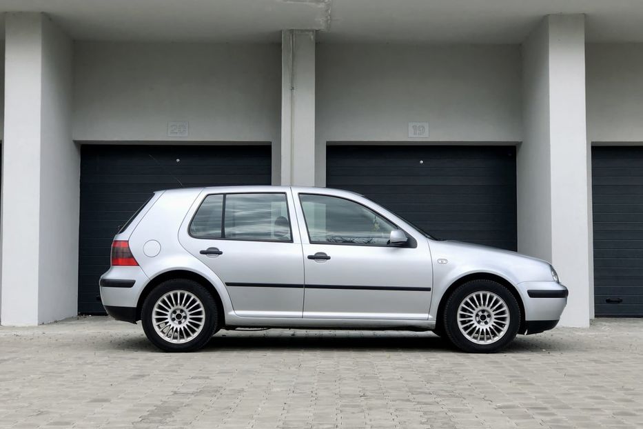 Продам Volkswagen Golf IV 2002 года в Луцке