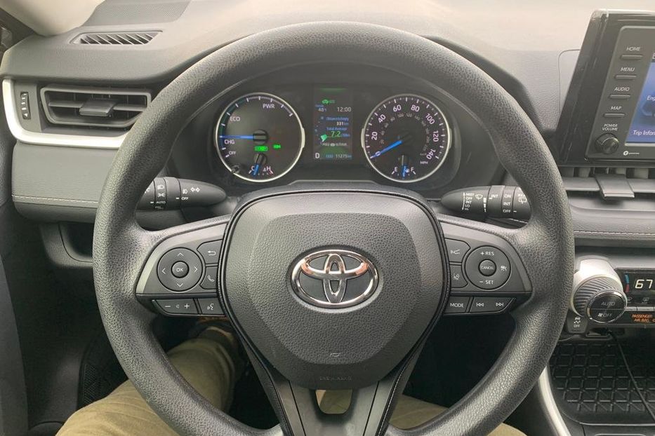 Продам Toyota Rav 4 XLE HYBRID 2021 года в Одессе