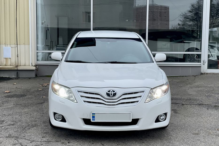 Продам Toyota Camry se 2011 года в Одессе