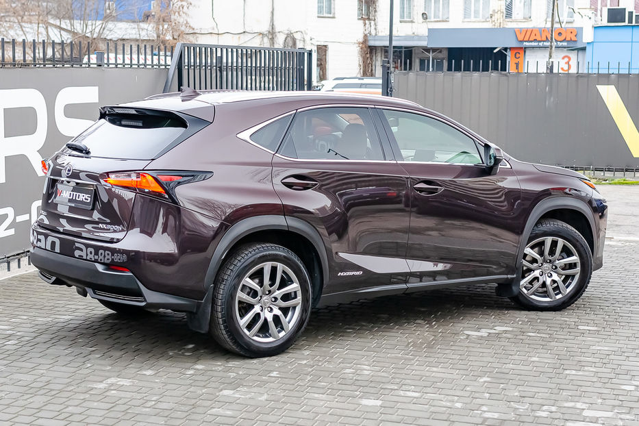 Продам Lexus NX 300 Hybrid 2014 года в Киеве