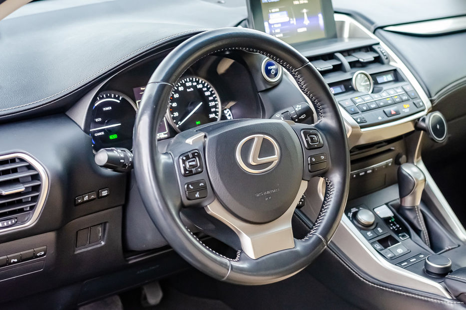 Продам Lexus NX 300 Hybrid 2014 года в Киеве