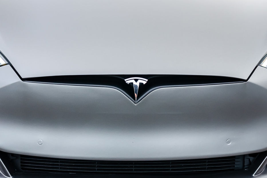 Продам Tesla Model S 75D 2018 года в Киеве