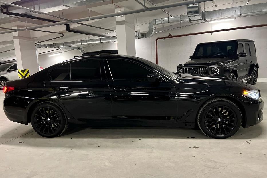 Продам BMW 530 BLACK SHADOW  2021 года в Киеве