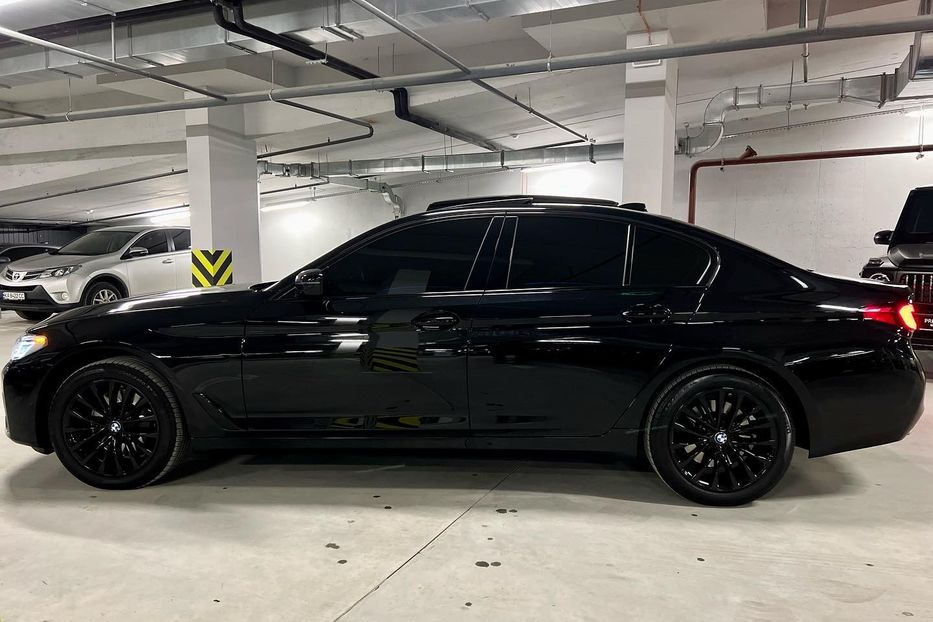 Продам BMW 530 BLACK SHADOW  2021 года в Киеве