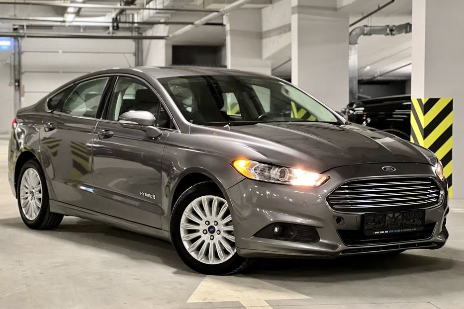 Продам Ford Fusion HYBRID  2013 года в Киеве