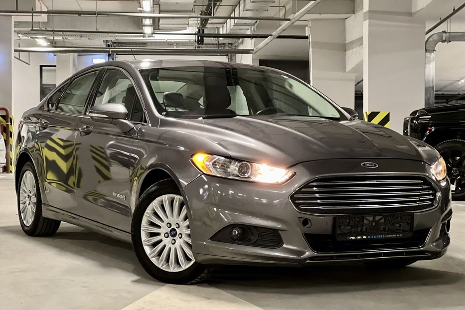 Продам Ford Fusion HYBRID  2013 года в Киеве