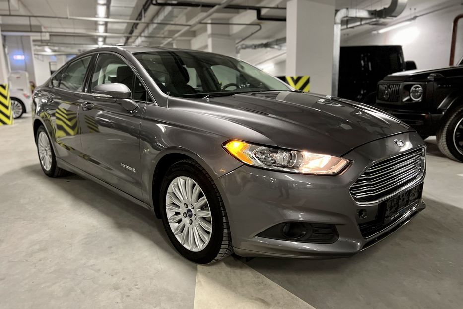 Продам Ford Fusion HYBRID  2013 года в Киеве