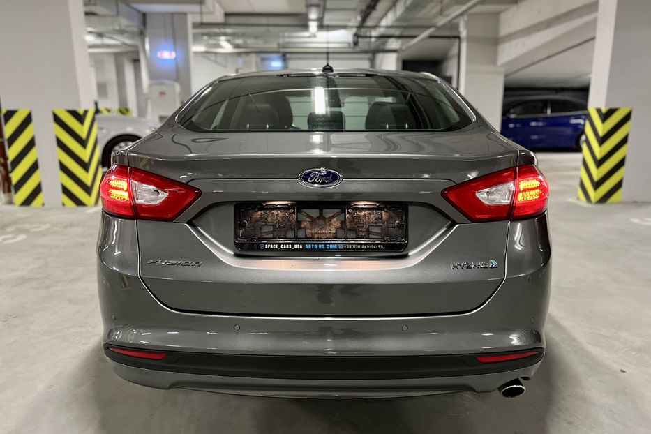 Продам Ford Fusion HYBRID  2013 года в Киеве