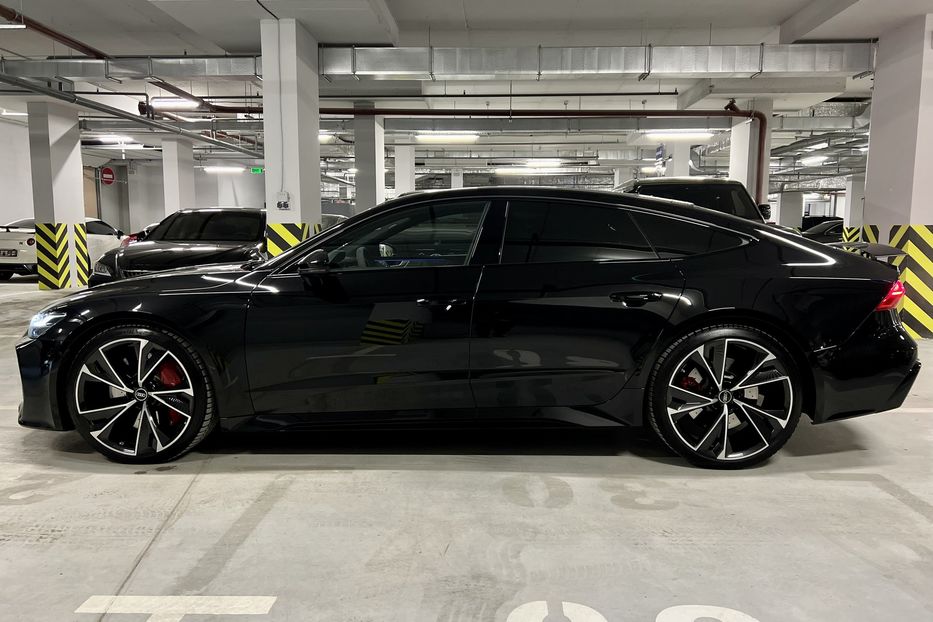 Продам Audi RS7 RS7 BLACK  2021 года в Киеве