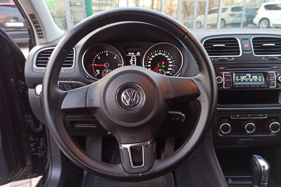 Продам Volkswagen Golf  VI 2011 года в Днепре