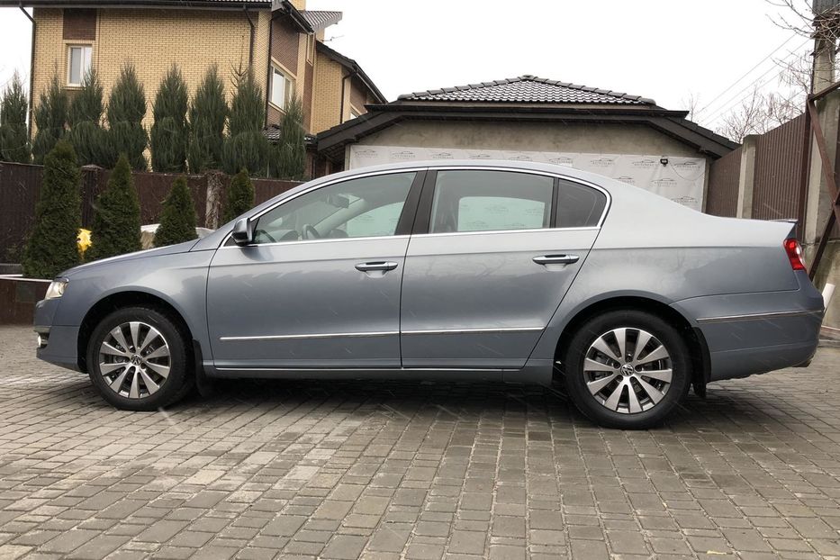 Продам Volkswagen Passat B6 HighLine 2010 года в Киеве