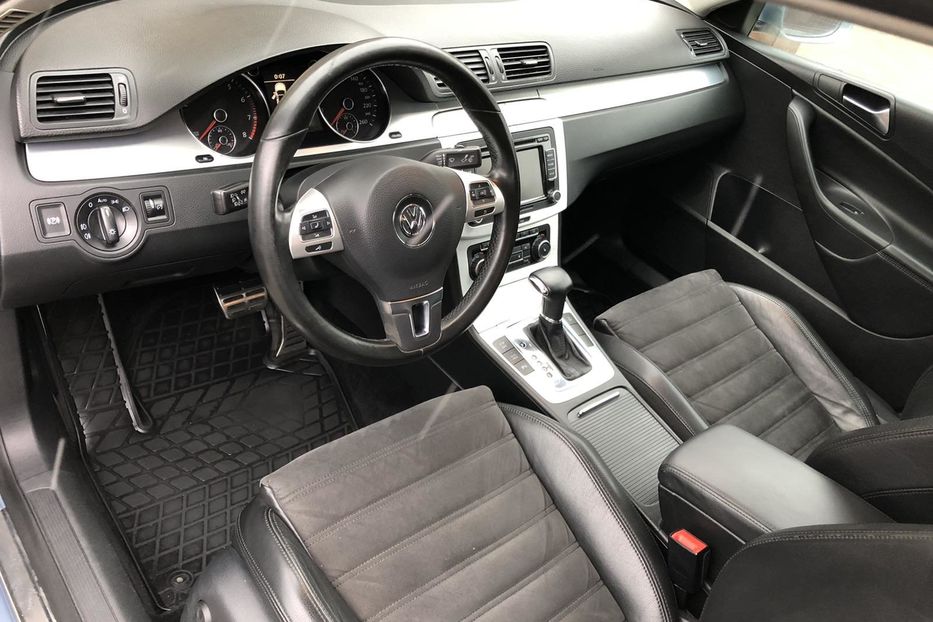 Продам Volkswagen Passat B6 HighLine 2010 года в Киеве