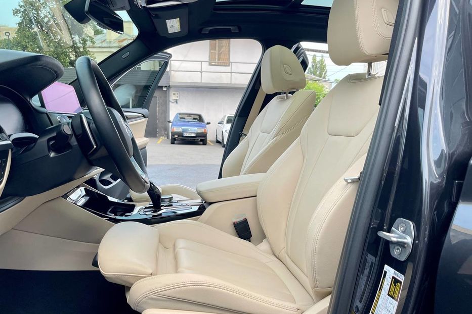 Продам BMW X3 2.0 XDRIVE 2019 года в Киеве