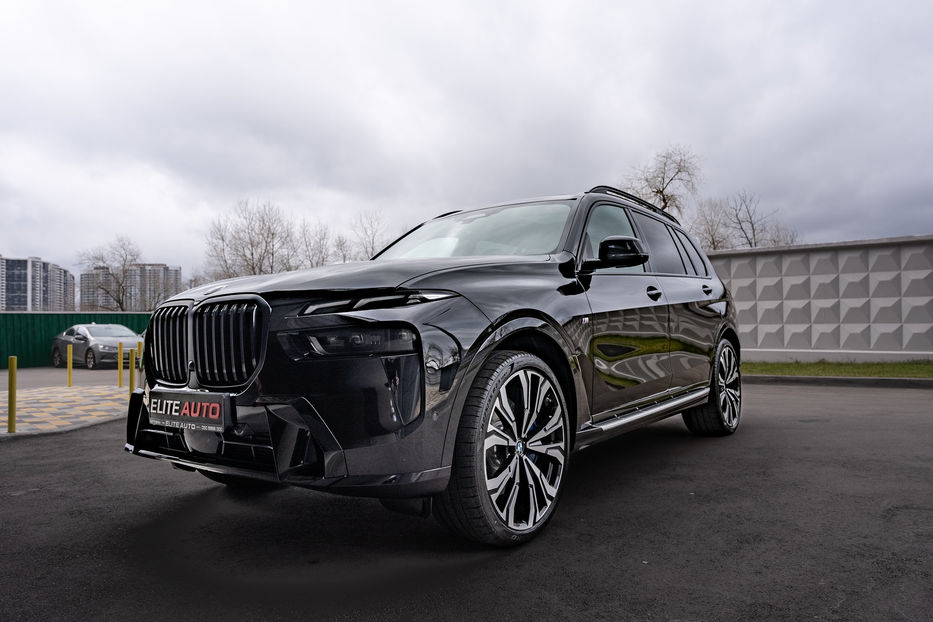 Продам BMW X7 М 2023 года в Киеве