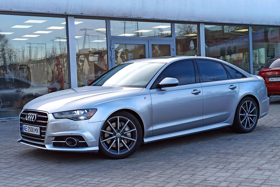 Продам Audi A6 Premium Plus 2017 года в Днепре