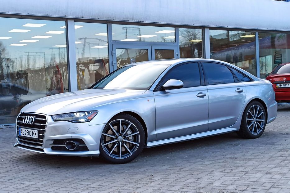 Продам Audi A6 Premium Plus 2017 года в Днепре