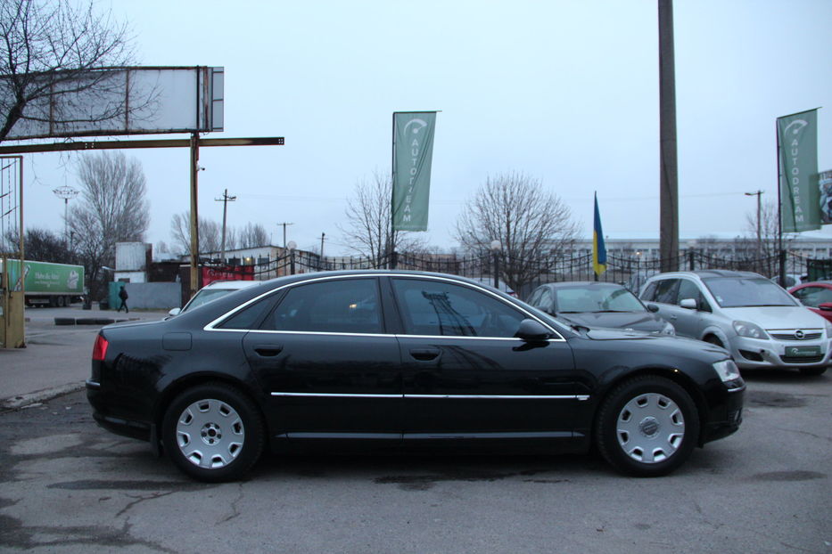 Продам Audi A8 2004 года в Одессе