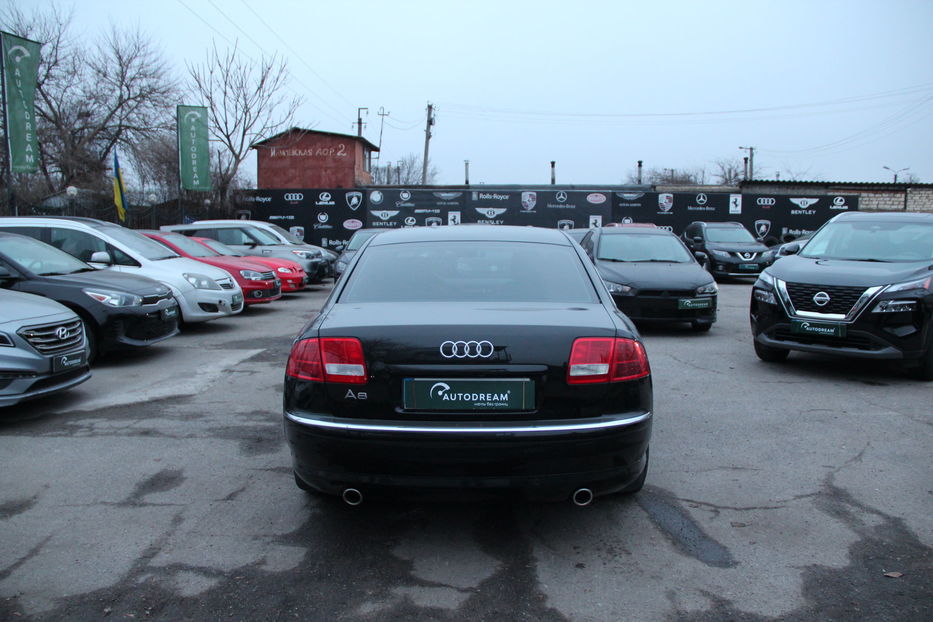 Продам Audi A8 2004 года в Одессе