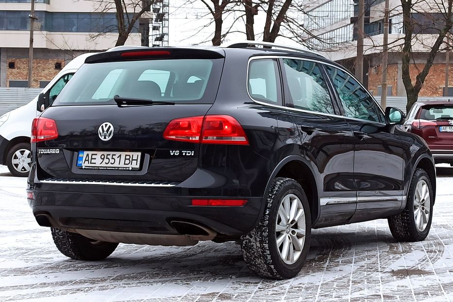 Продам Volkswagen Touareg 2012 года в Днепре