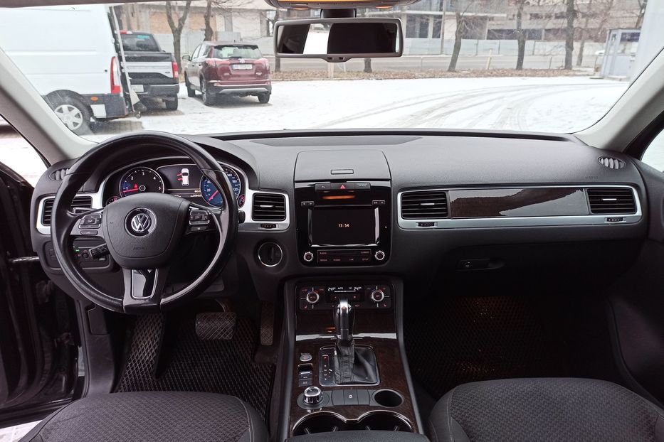 Продам Volkswagen Touareg 2012 года в Днепре