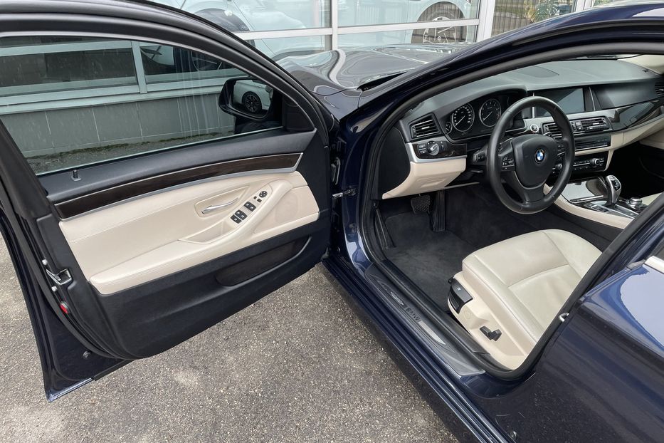 Продам BMW 520 Imperial Blue 2012 года в Одессе