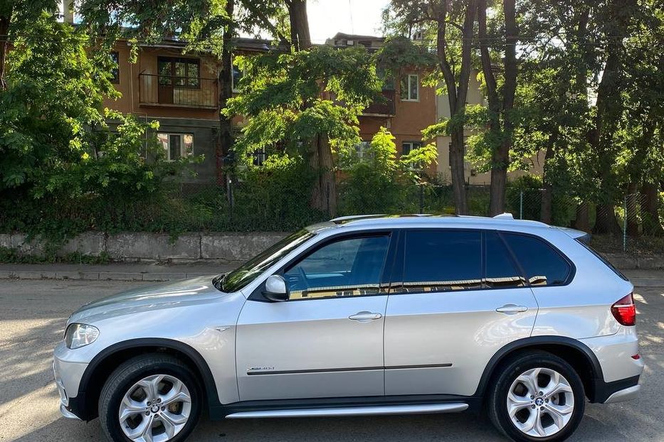 Продам BMW X5 40D 2012 года в Черновцах