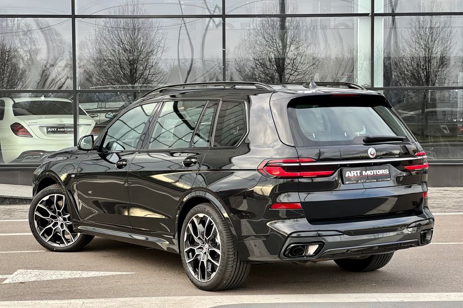 Продам BMW X7 M 2023 года в Киеве