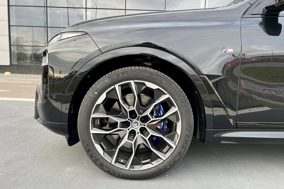 Продам BMW X7 M 2023 года в Киеве