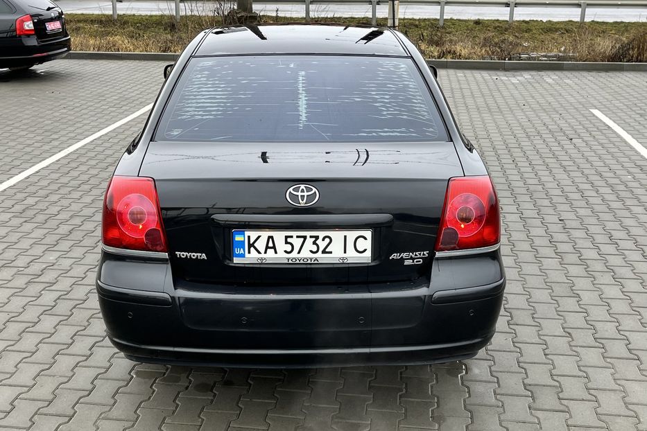 Продам Toyota Avensis 2003 года в Луцке