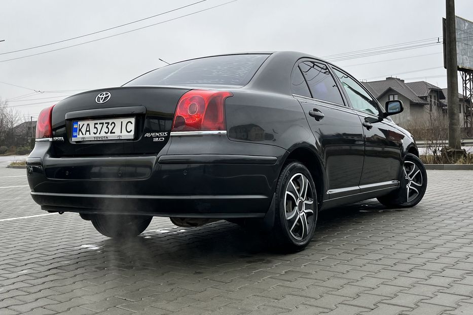 Продам Toyota Avensis 2003 года в Луцке