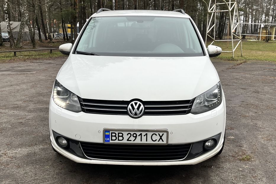 Продам Volkswagen Touran Life 2011 года в Луцке