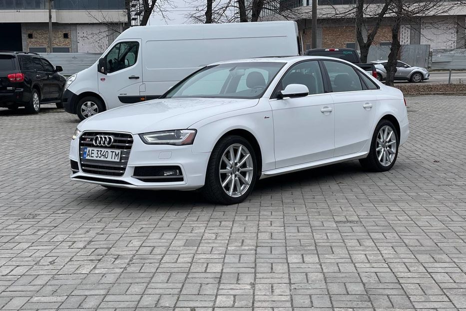 Продам Audi A4 S-Line  2014 года в Днепре