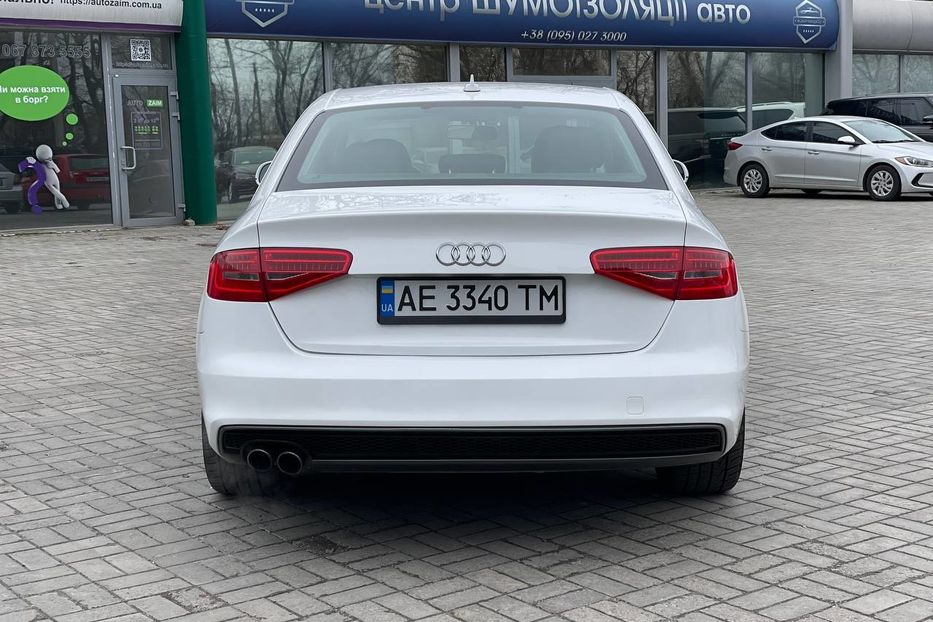 Продам Audi A4 S-Line  2014 года в Днепре