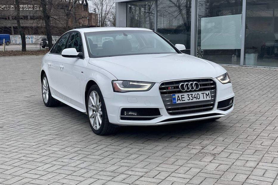 Продам Audi A4 S-Line  2014 года в Днепре